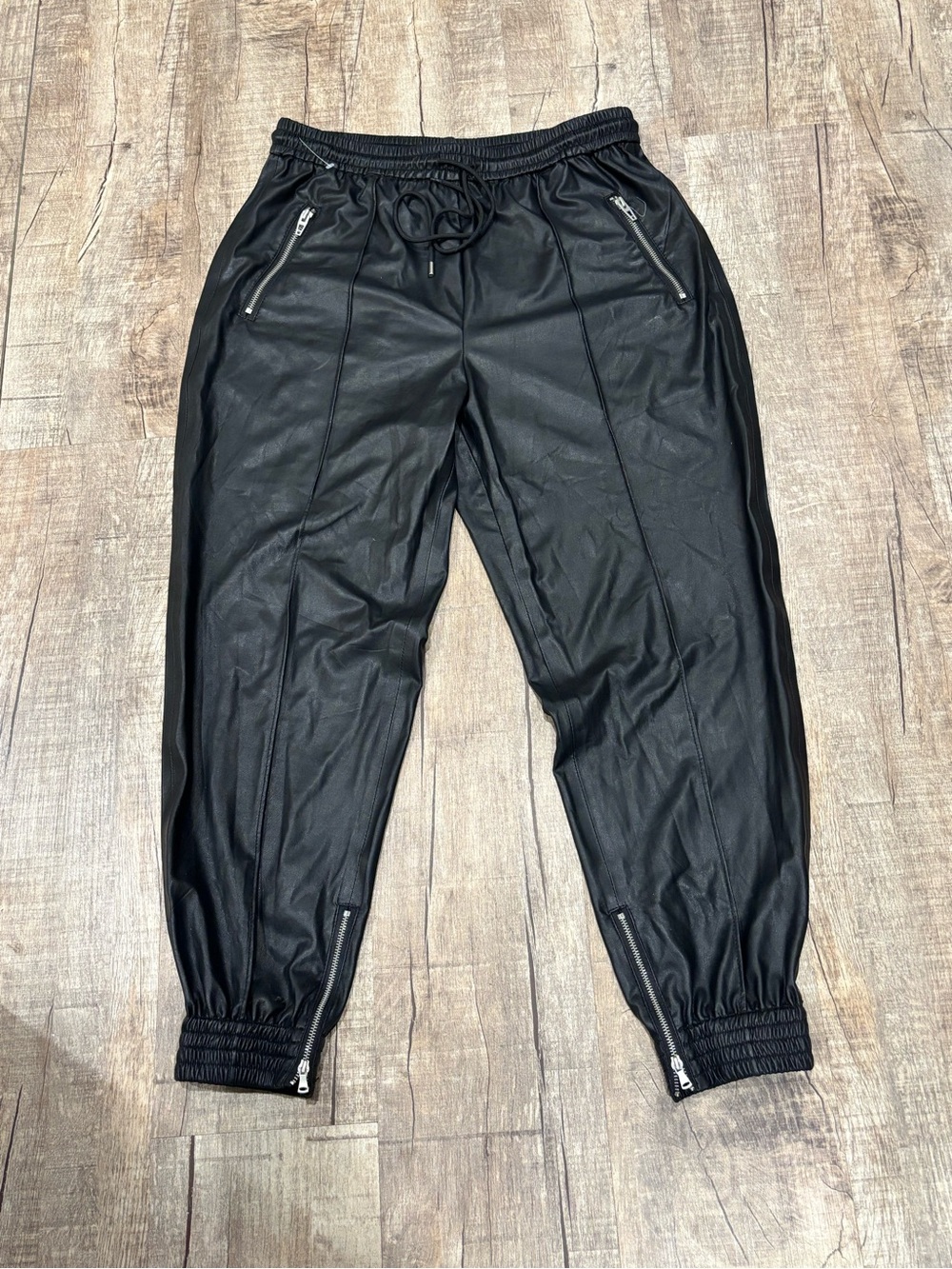 Women’s {BlankNYC} Black Faux Leather Joggers with Zipper Details Waist 30